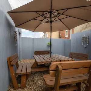 https://darlington-town-centre-town-house.hotels-newcastle-upon-tyne.com