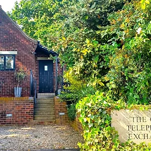  Holiday home The Old Telephone Exchange - Surrounded By Fields!